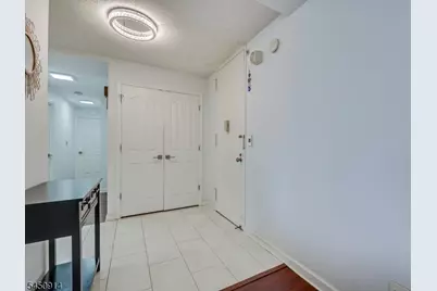 300 Winston Dr-C2912, Cliffside Park, NJ 07010 - Photo 17