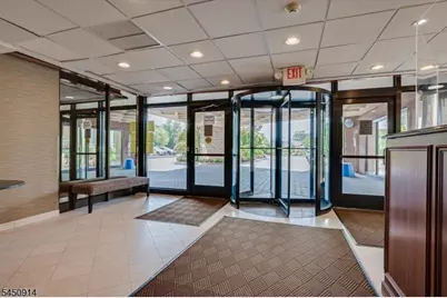 300 Winston Dr-C2912, Cliffside Park, NJ 07010 - Photo 9