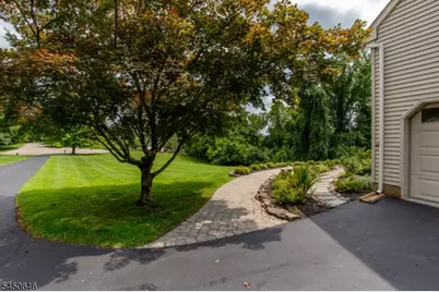 7 Tahoe Ct, Clinton Township, NJ 08809 - Photo 5