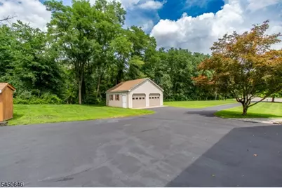 7 Tahoe Ct, Clinton Township, NJ 08809 - Photo 7