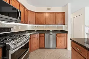 2501 Vroom Dr, Bridgewater, NJ 08807 - Photo 11