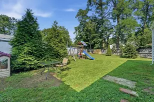 77 Deborah Ct, Plainfield City, NJ 07062 - Photo 35