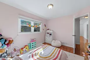 77 Deborah Ct, Plainfield City, NJ 07062 - Photo 15