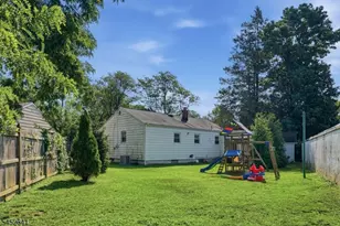 77 Deborah Ct, Plainfield City, NJ 07062 - Photo 37