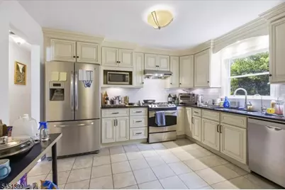 40 Ocean St #2, Millburn, NJ 07041 - Photo 5