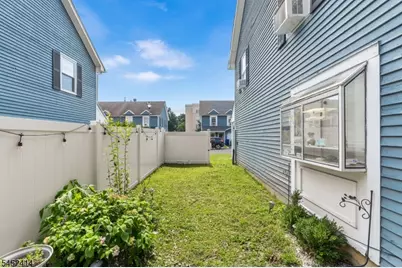 422E E Front St, Plainfield City, NJ 07060 - Photo 29