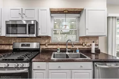 422E E Front St, Plainfield City, NJ 07060 - Photo 11