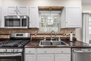 422E E Front St, Plainfield City, NJ 07060 - Photo 11