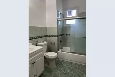 590 Hawthorne Ave #1, Irvington, NJ 07112 - Photo 13