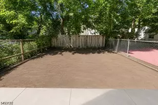 143 Pearsall Ave, Jersey City, NJ 07305 - Photo 19