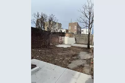 196 Malvern St #3, Newark, NJ 07105 - Photo 15