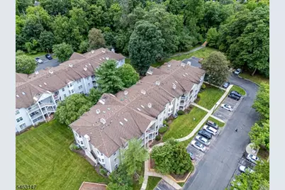 57 Lindsey Ct, Franklin Township, NJ 08823 - Photo 3