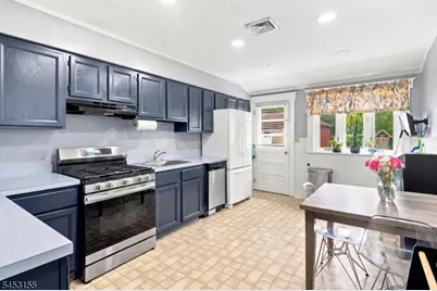 154 E Cliff St, Somerville, NJ 08876 - Photo 7