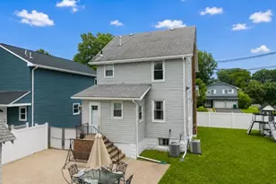 512 W 3rd Ave, Roselle, NJ 07203 - Photo 7