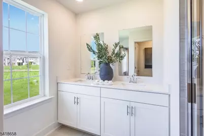 11 Bedford Way, East Hanover Township, NJ 07936 - Photo 23