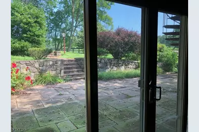 22 Cooks Cross Rd, Union Township, NJ 08867 - Photo 13