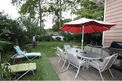 4 Midland Ave, Hawthorne, NJ 07506 - Photo 21
