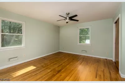 23 Cabot Ln, Kinnelon, NJ 07405 - Photo 13