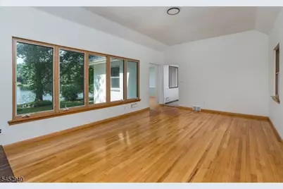 23 Cabot Ln, Kinnelon, NJ 07405 - Photo 9