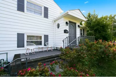 2020 N Stiles St, Linden, NJ 07036 - Photo 3