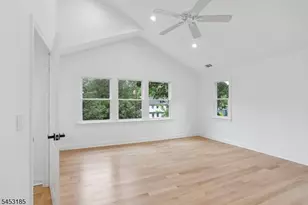 38 Billingsley Dr, Livingston, NJ 07039 - Photo 29