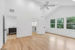 38 Billingsley Dr, Livingston, NJ 07039 - Photo 17