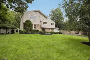 38 Billingsley Dr, Livingston, NJ 07039 - Photo 3