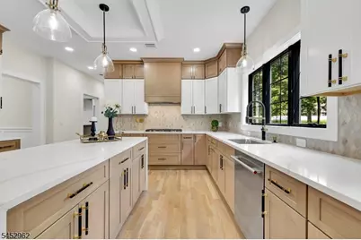 275 Beachwood Rd, Parsippany, NJ 07054 - Photo 17