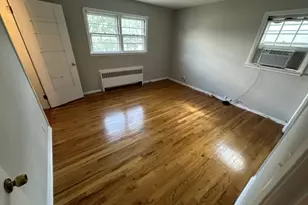 28 Chambers Ct, Clifton, NJ 07013 - Photo 11