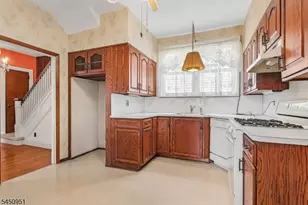 1120 Madison Hill Rd, Clark Township, NJ 07066 - Photo 11