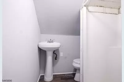 65 Highland Ave, Newark, NJ 07104 - Photo 23