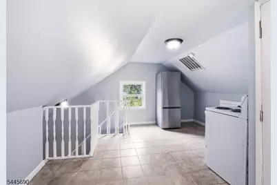 65 Highland Ave, Newark, NJ 07104 - Photo 21