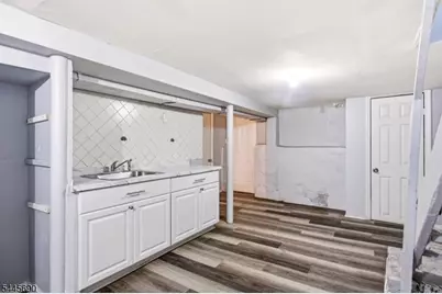 65 Highland Ave, Newark, NJ 07104 - Photo 13