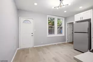 65 Highland Ave, Newark, NJ 07104 - Photo 9