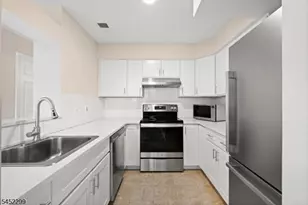 34 Wescott Rd, Bedminster Township, NJ 07921 - Photo 5