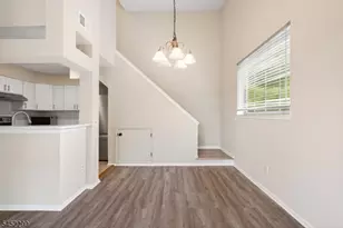 34 Wescott Rd, Bedminster Township, NJ 07921 - Photo 11