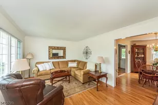 11 Susan Ct, Clifton, NJ 07012 - Photo 3