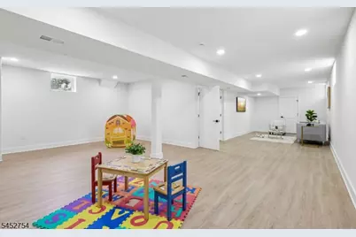 318 Halsey Rd, Parsippany, NJ 07054 - Photo 35
