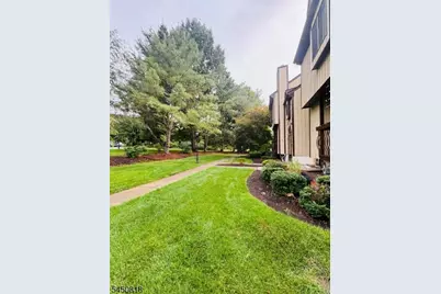 119 Wimbledon Sq, Washington Township, NJ 07840 - Photo 7
