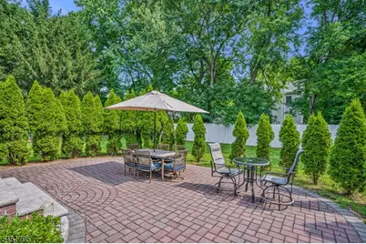 4 Brook St, Green Brook Township, NJ 08812 - Photo 29