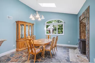 4 Brook St, Green Brook Township, NJ 08812 - Photo 9