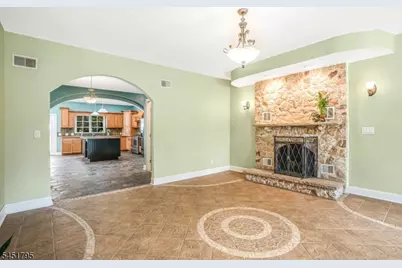 4 Brook St, Green Brook Township, NJ 08812 - Photo 5