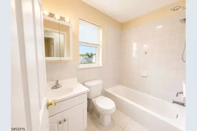 911 Flora St, Elizabeth, NJ 07201 - Photo 11