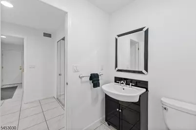 239 Westervelt Ln, Mahwah, NJ 07430 - Photo 21