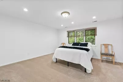 239 Westervelt Ln, Mahwah, NJ 07430 - Photo 31
