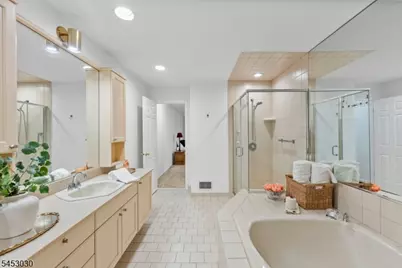239 Westervelt Ln, Mahwah, NJ 07430 - Photo 27