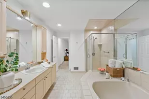 239 Westervelt Ln, Mahwah, NJ 07430 - Photo 27