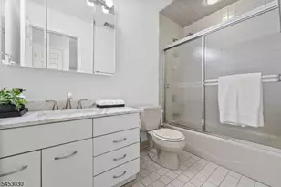 239 Westervelt Ln, Mahwah, NJ 07430 - Photo 33