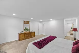 239 Westervelt Ln, Mahwah, NJ 07430 - Photo 25