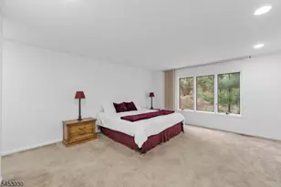 239 Westervelt Ln, Mahwah, NJ 07430 - Photo 23
